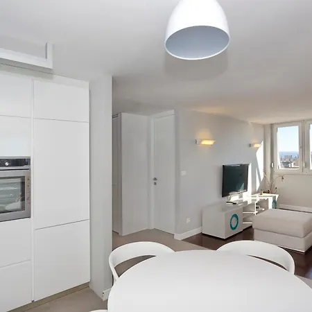 Modern Toni With Sea View Apartment *